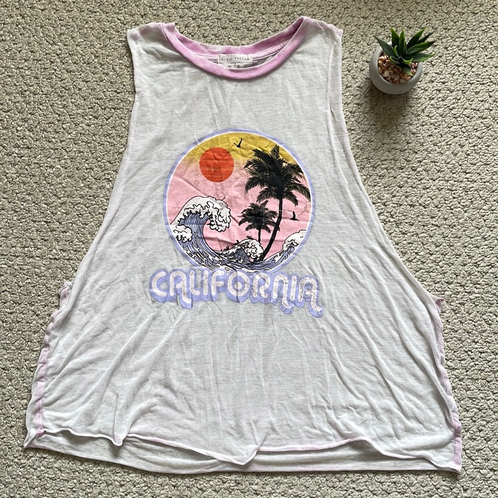 4 for $20 - Urban nation California crop top Small